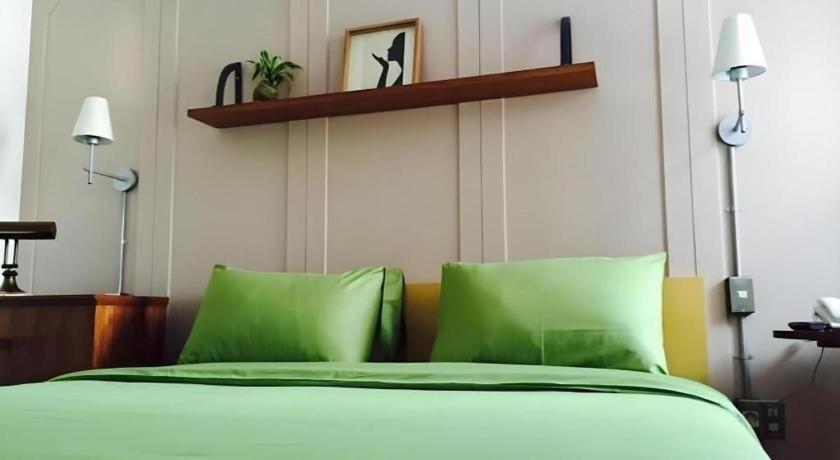 The House Tour Middletown Hotel Bandung Buitenkant foto