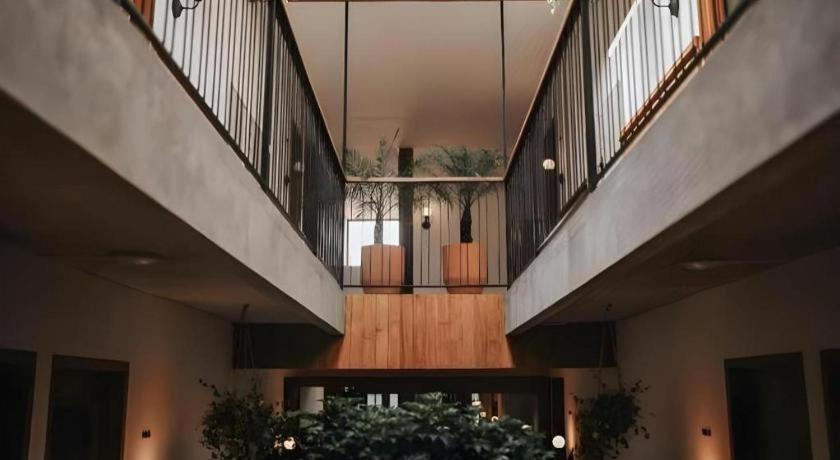 The House Tour Middletown Hotel Bandung Buitenkant foto